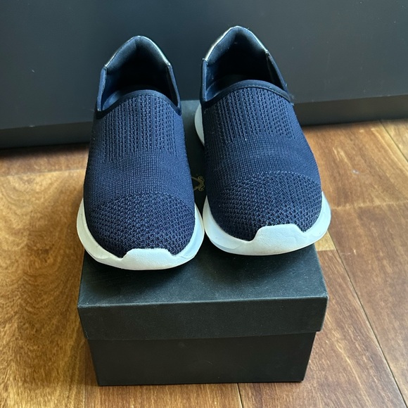 Carvela ultra lite women’s slip on Navy shoes - size 38 - Picture 3 of 11